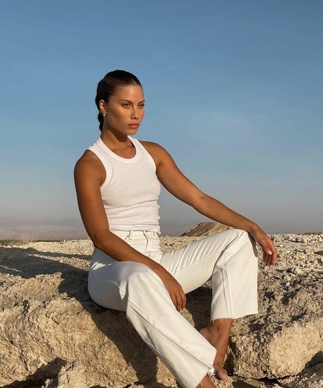 Yeela Frumkin modèle xxx galeries