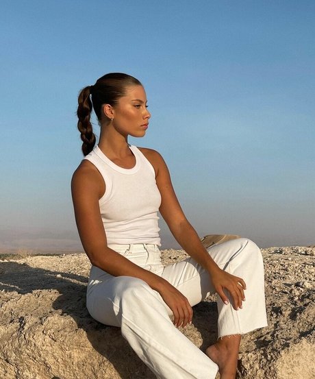 Yeela Frumkin star du porno en haute qualité images