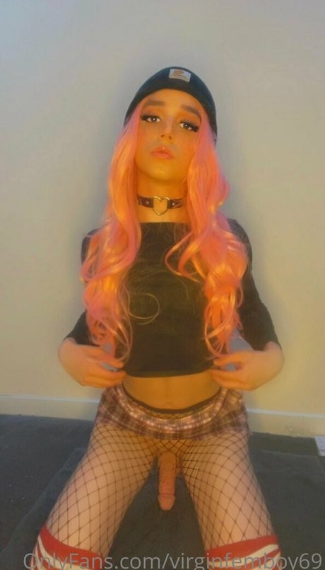 VirginFemboy69 jolie actrice image