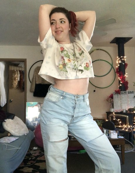 lilpinkalien belle star du porno photos