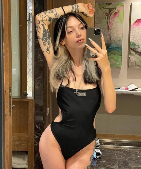 femme seulementfans érotique gratuit des photos