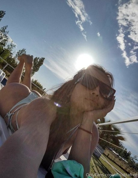 afroditafree actrice artistique des photos