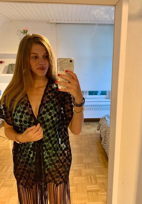 déshabillage onlyfans chaud exclusif des photos