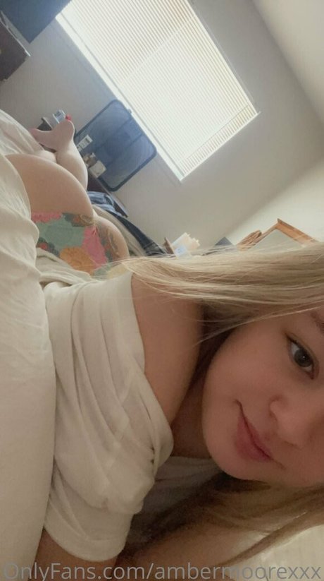 ambermoorexxx art de star du porno photos