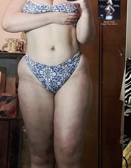 milabloomoo star érotique image