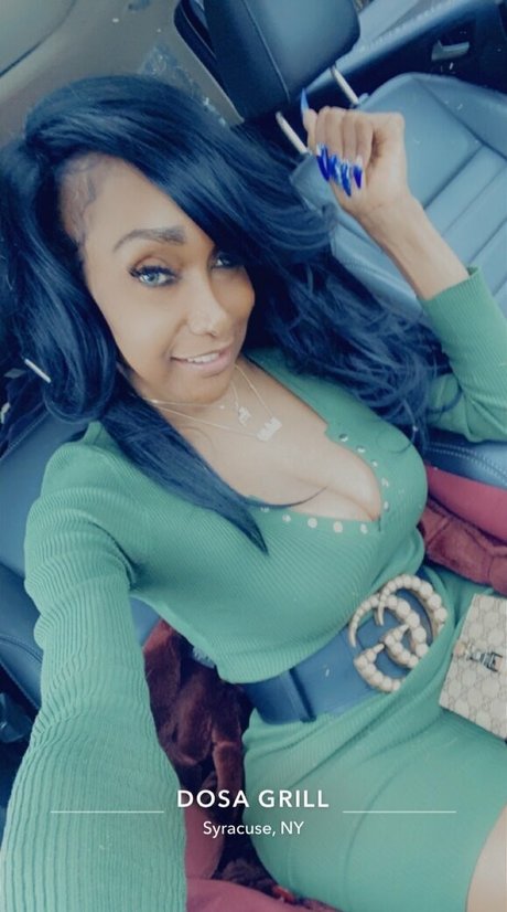 fans de gros seins asiatiques uniquement art galeries