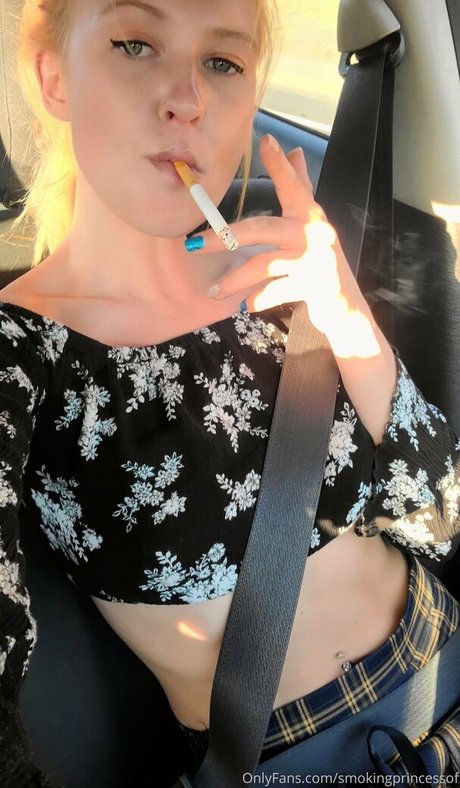 smokingprincessof modèle pornographique image