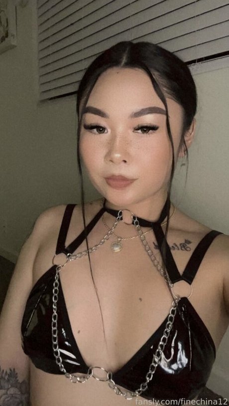 gros seins branlette espagnole onlyfans parfait sympa image