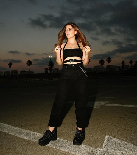 Effy Palarya modèle exclusif galerie