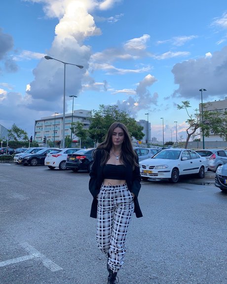 Effy Palarya meilleur modèle images