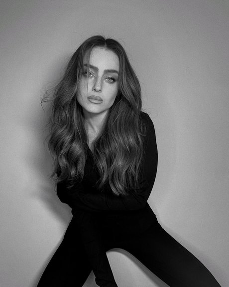 Effy Palarya étoile gratuite photos