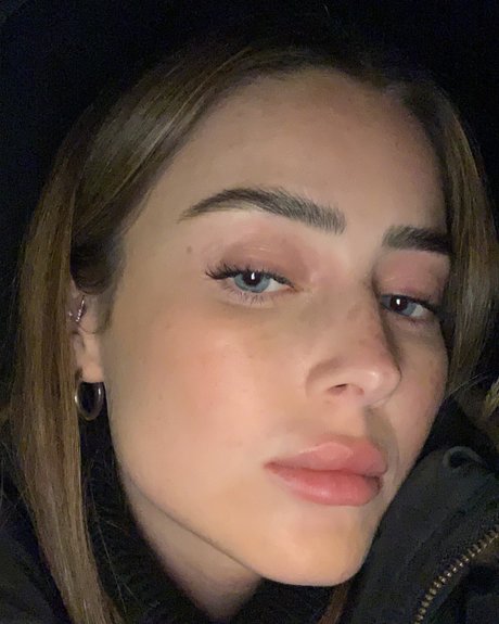 Effy Palarya jolie star du porno images