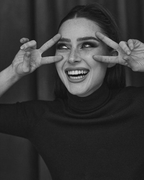 Effy Palarya sexe star images