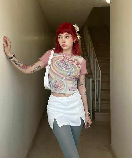 fans asiatiques de findom uniquement haut por images