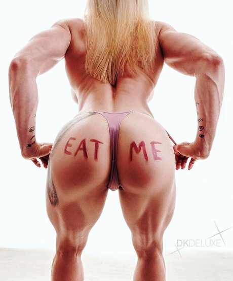 Marina Putziger star du porno érotique galeries