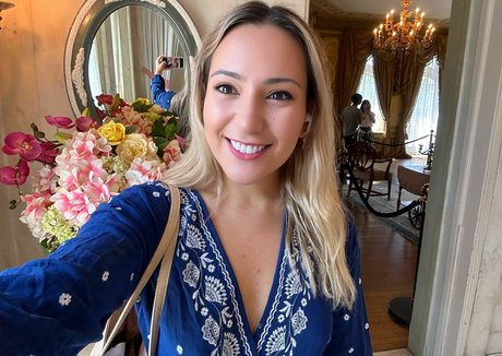 Selina Amini joli modèle galerie