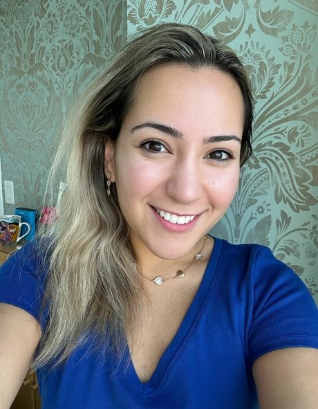 Selina Amini star du porno galerie