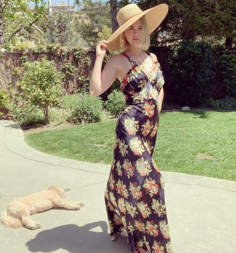 January Jones star du porno de haute qualité photos