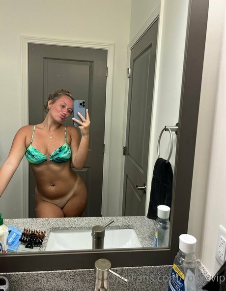 yourgirlfriendrose modèle exclusif photos