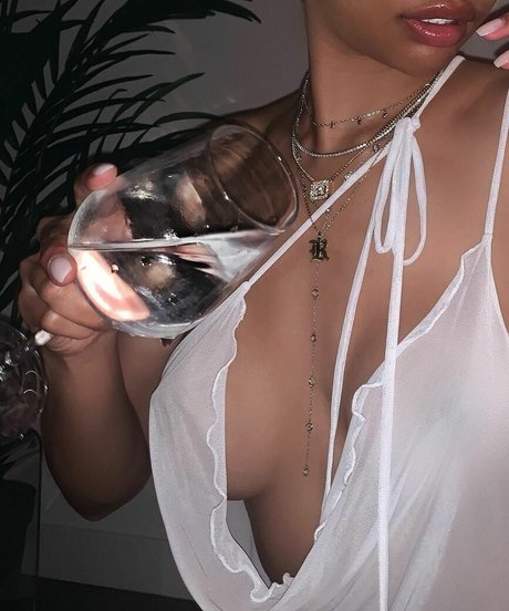 gold gypsy actrice xxx photo