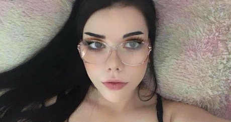 aliciaahegao actrice sexy image