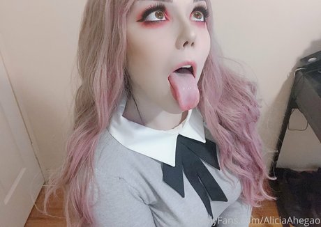 aliciaahegao actrice artistique des photos