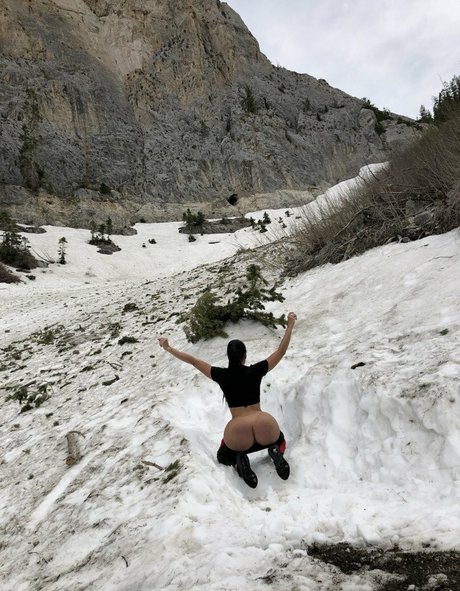 Diamond Kitty modèle gratuit des photos