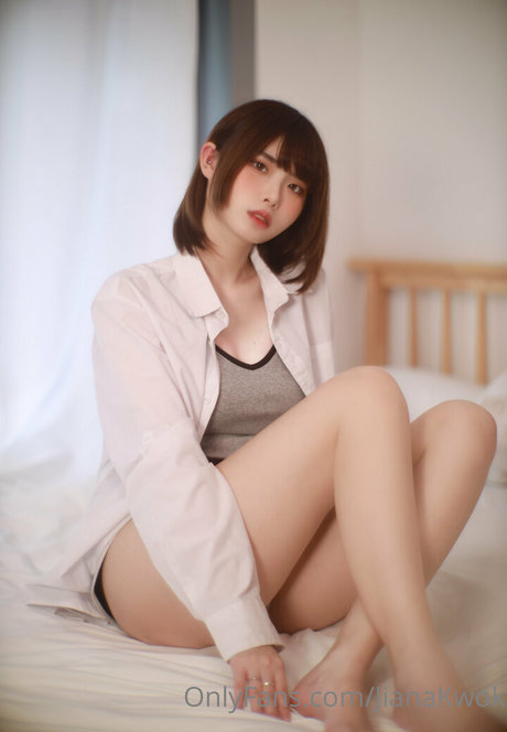 lapin gratuit onlyfans nu libre photo