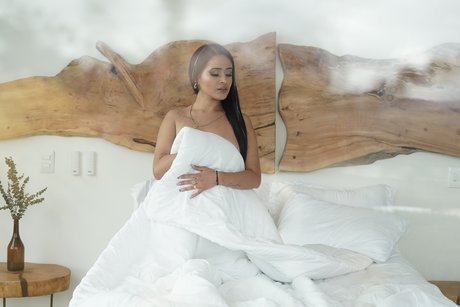 sara fun haut modèle photo