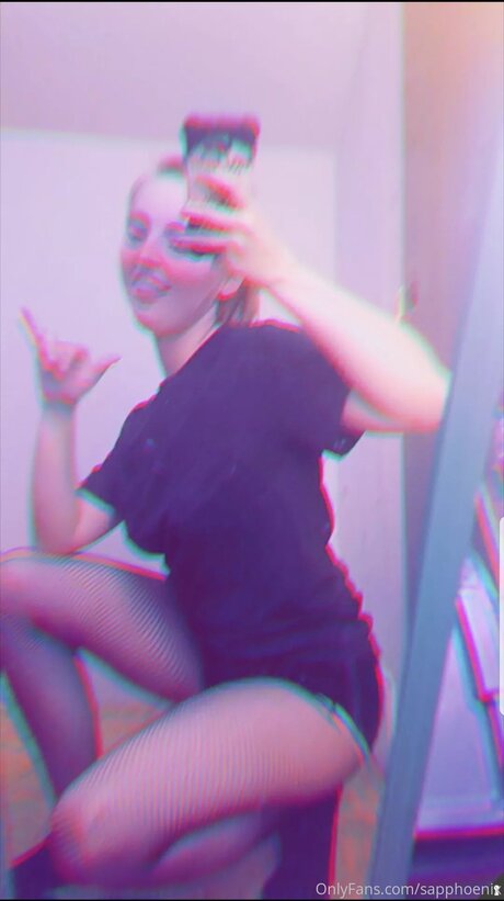 déshabillage onlyfans jolie et gratuite image