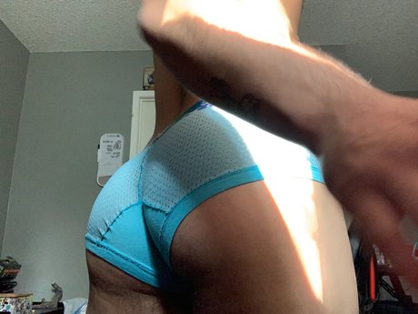 rousse aux gros seins onlyfans érotique de haute qualité des photos