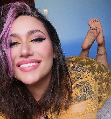 Mica Sandy star du porno érotique photo