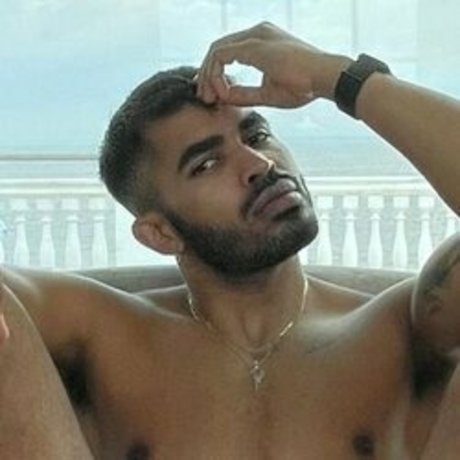 rousse aux gros seins onlyfans nus gratuits img