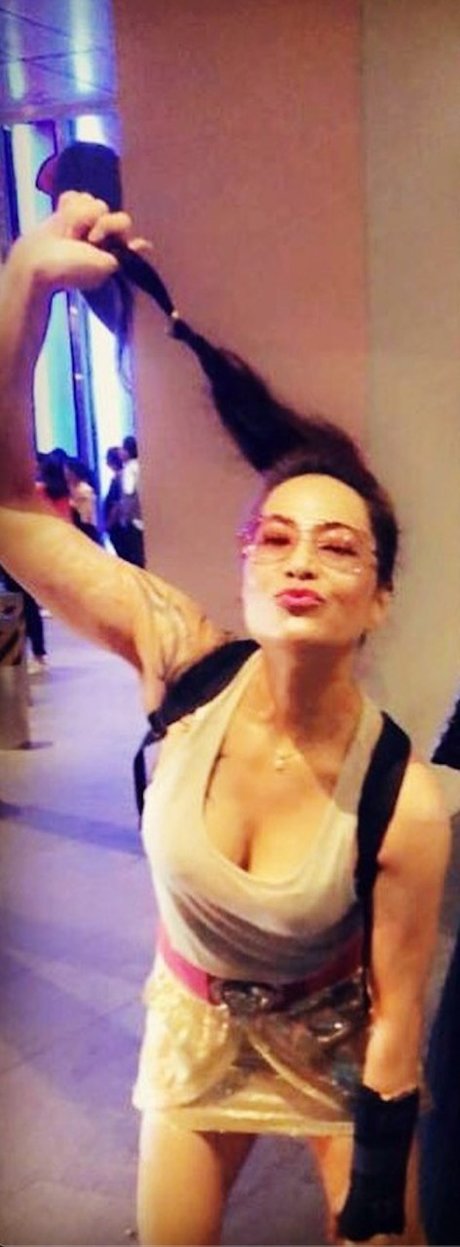 Sandra Holstad modèle porno galerie