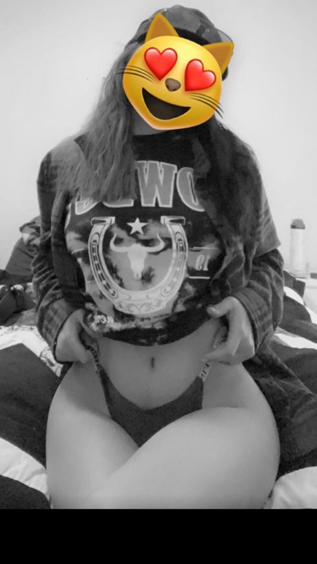 Tiny Temptress_ modèle sympa img