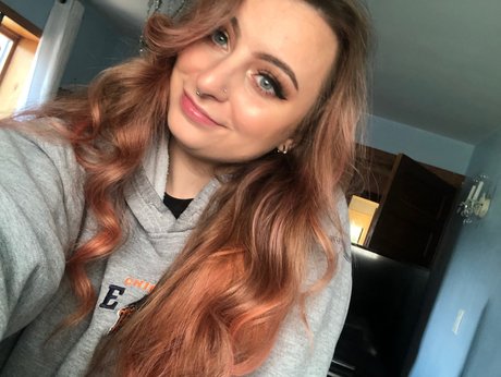 Sausha Solice star du porno en haute qualité collection