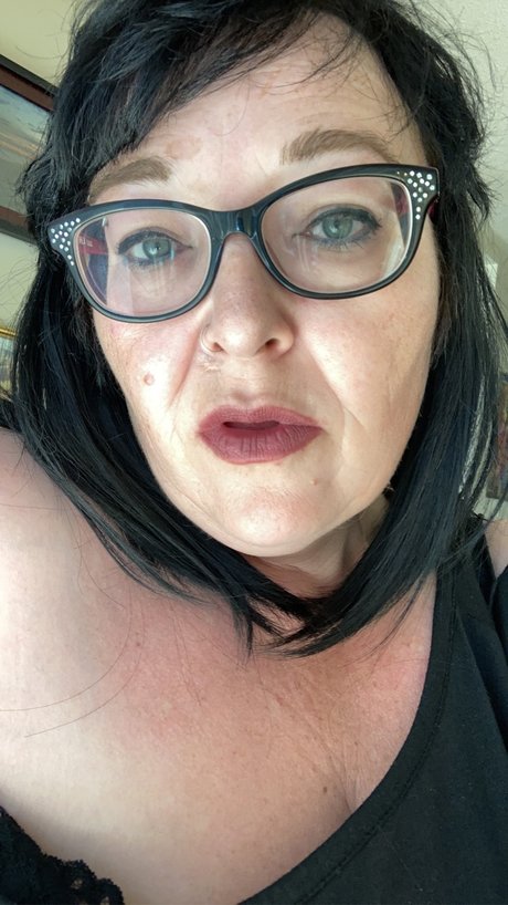 Brianna Huculak star du porno érotique image