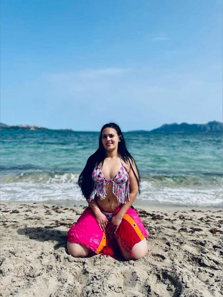 yoreliorozco art modèle img