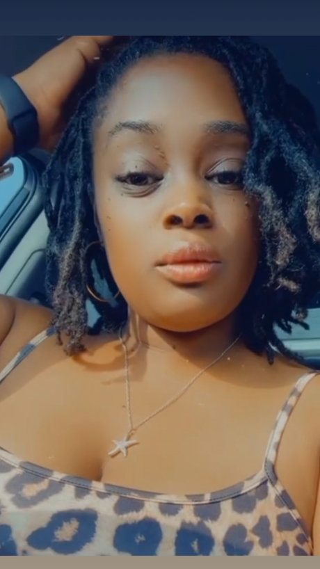 Yaya879 actrice artistique photos