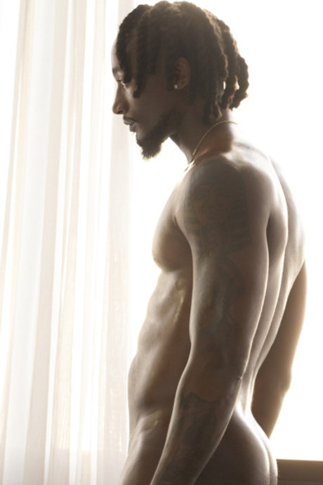 JuJu_ actrice érotique photo