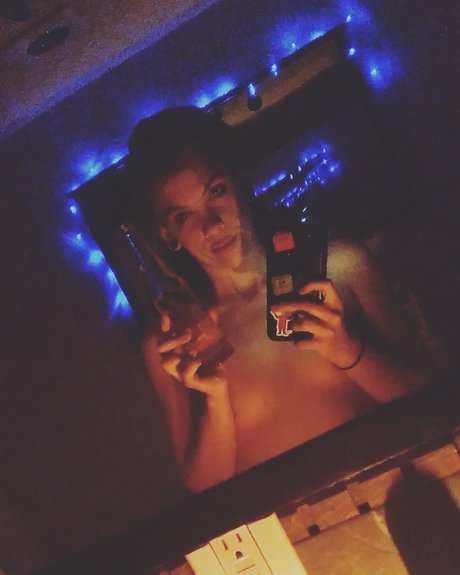 Tezzbare étoile adulte galerie