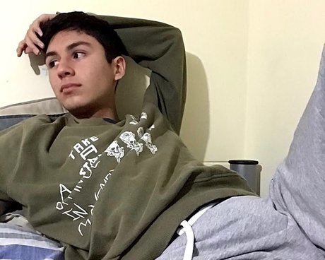 Ele_ actrice sexy galerie