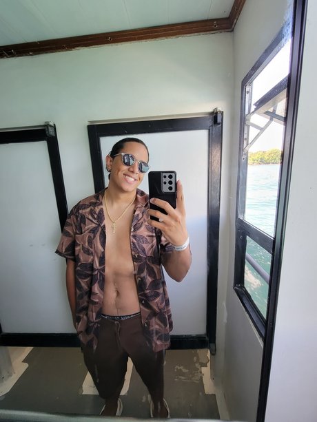 Curvy Sage actrice hd photos