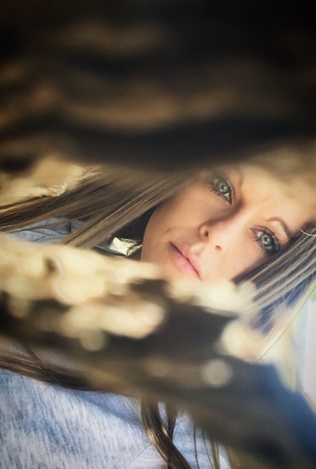 Rhiannon Dollar official belle actrice photos