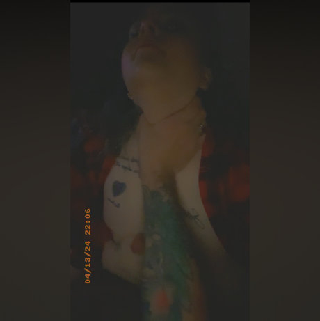 Nikki With The Wet Wet modèle xxx des photos