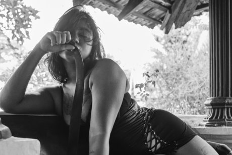 Mistress Yuki your Indian Mommy modèles nus photo