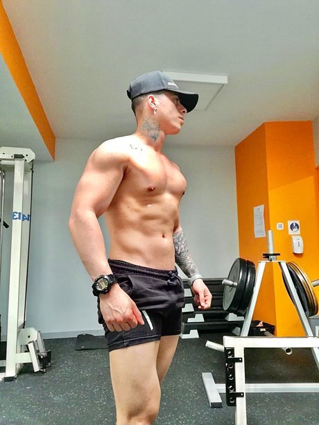 YuriAndrade actrice sexy galerie