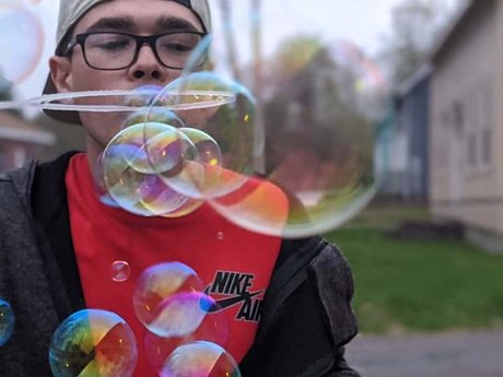 Zack Mackenzie actrice nue archive