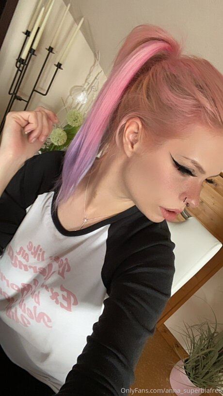 Superbia nus star du porno photos