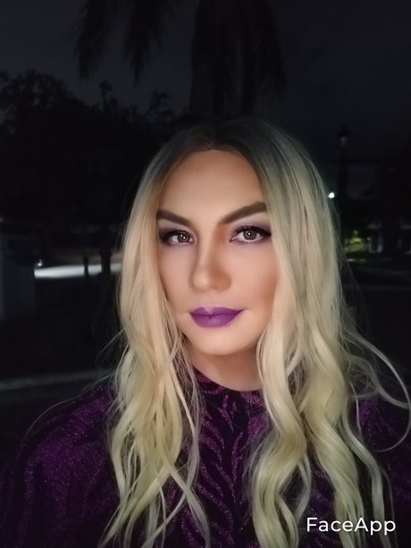 Ale Cassandra Maya actrice parfaite photos